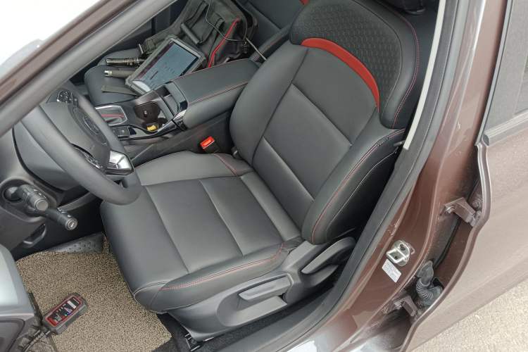Used MG 5 2023 180 DVVT CVT Luxury Edition Left Front Seat