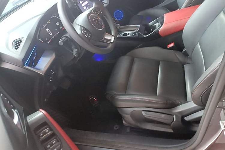 Used MG 5 2023 180 DVVT CVT Luxury Edition Left Front Seat