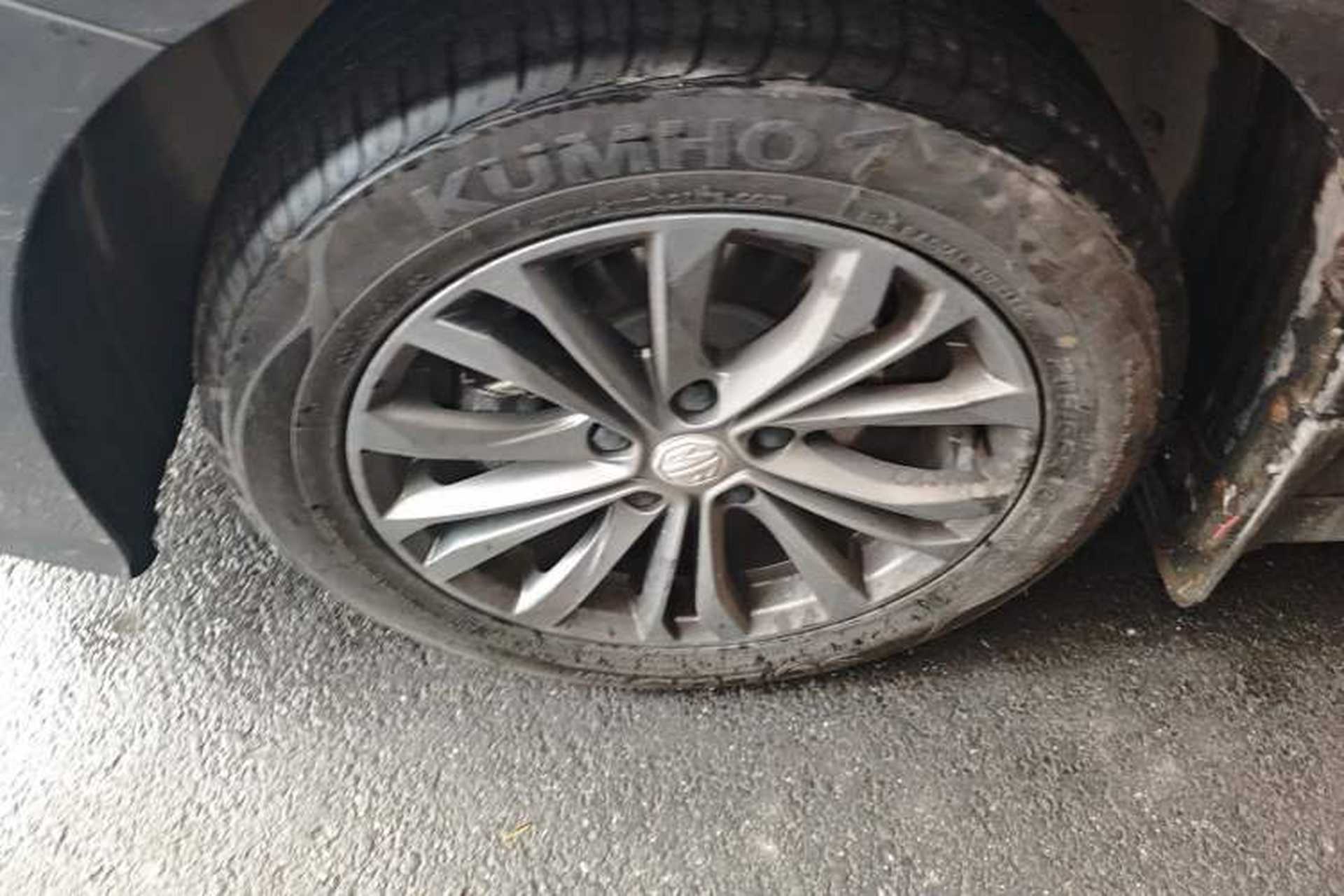 Used MG 5 2023 Facelift Model 180DVVT Manual Fashion Edition Left Front Wheel Hub