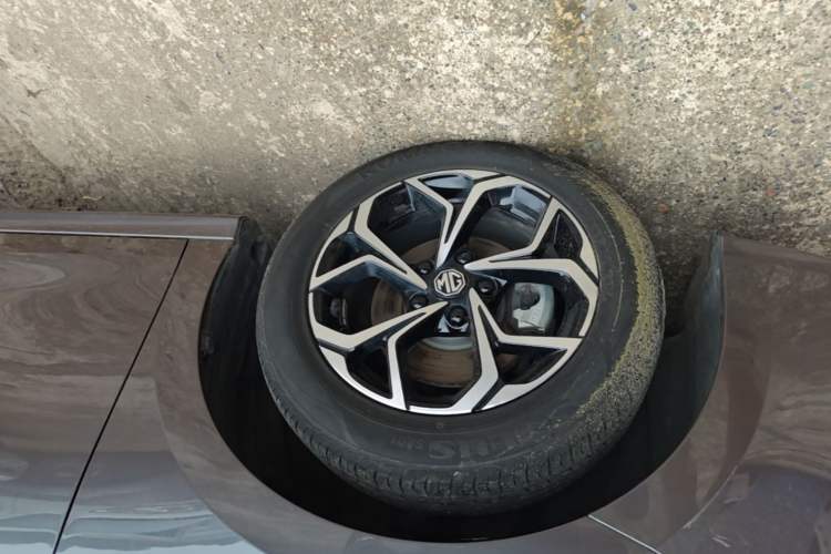 Used MG 5 2023 180 DVVT CVT Fashion Edition Left Front Wheel Hub