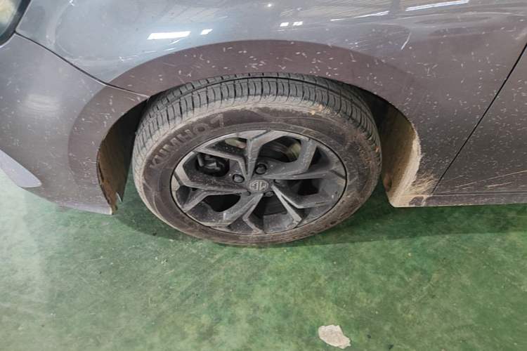 Used MG 5 2023 180 DVVT Manual Fashion Edition Left Front Wheel Hub