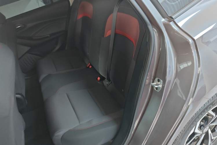 Used MG 5 2023 180 DVVT Manual Fashion Edition Left Rear Seat