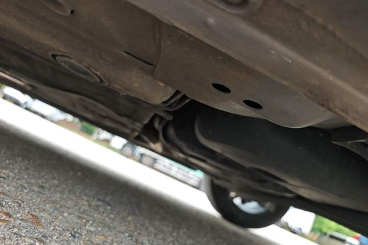 Used MG 5 2023 180 DVVT CVT Luxury Edition Left Side Sill