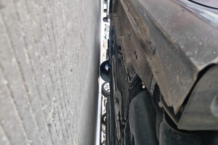 Used MG 5 2023 180 DVVT CVT Luxury Edition Left Side Sill
