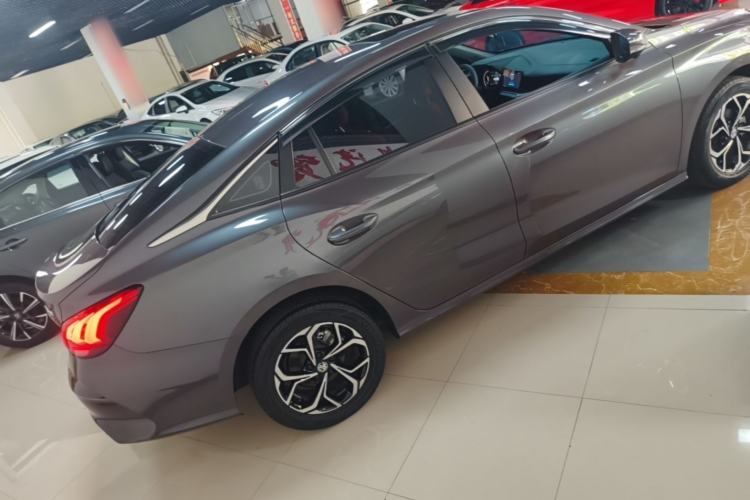 Used MG 5 2023 180 DVVT CVT Luxury Edition Rear Right 45 Deg