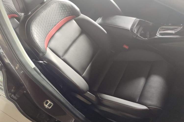 Used MG 5 2023 180 DVVT CVT Fashion Edition Right Front Seat