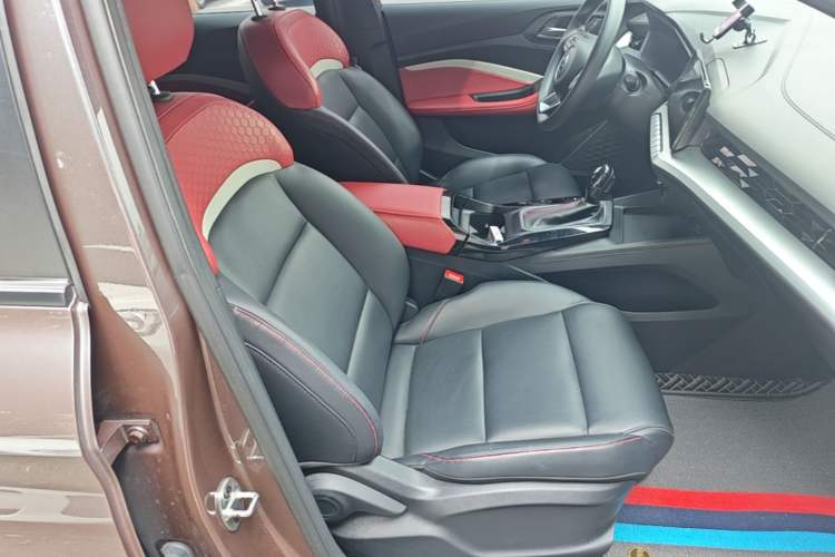 Used MG 5 2023 180 DVVT CVT Luxury Edition Right Front Seat