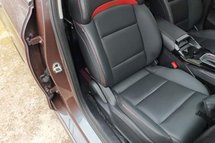 Used MG 5 2023 180 DVVT CVT Fashion Edition Right Front Seat