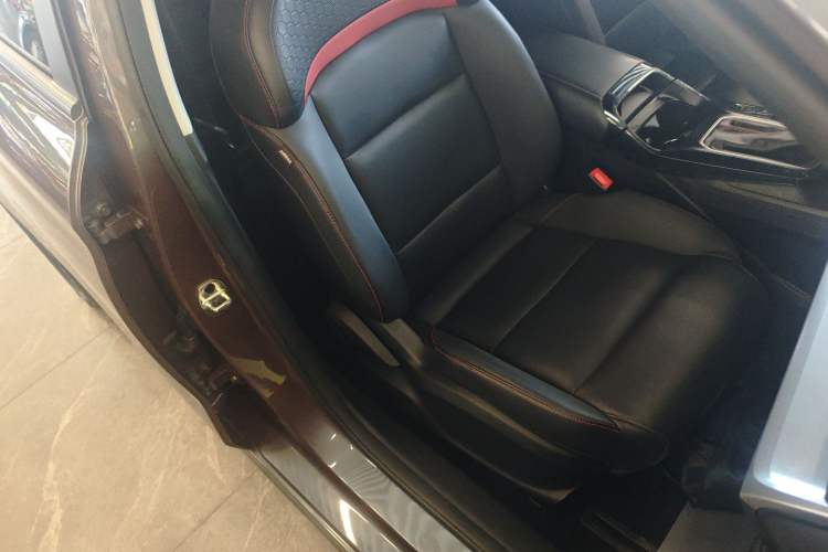 Used MG 5 2023 180 DVVT CVT Fashion Edition Right Front Seat