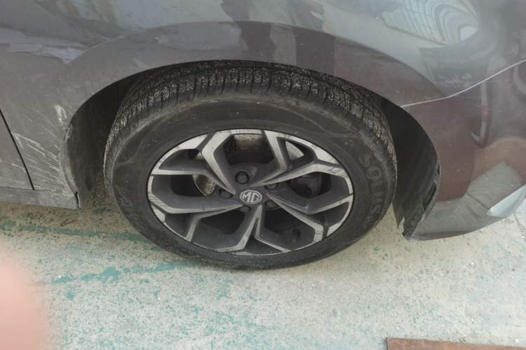 Used MG 5 2023 180 DVVT Manual Fashion Edition Right Front Wheel Hub