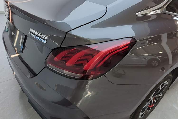 Used MG 5 2023 180 DVVT Manual Fashion Edition Right Rear Taillight