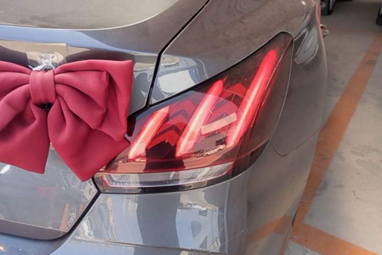 Used MG 5 2023 180 DVVT Manual Fashion Edition Right Rear Taillight