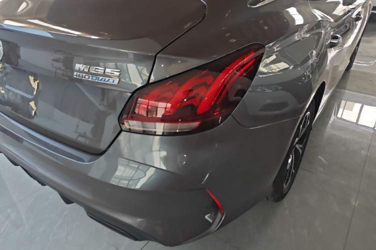 Used MG 5 2023 180 DVVT Manual Fashion Edition Right Rear Taillight