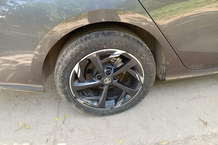 Used MG 5 2023 180 DVVT CVT Luxury Edition Right Rear Wheel Hub