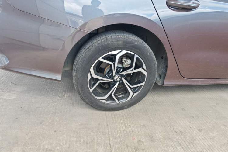 Used MG 5 2023 180 DVVT CVT Luxury Edition Right Rear Wheel Hub