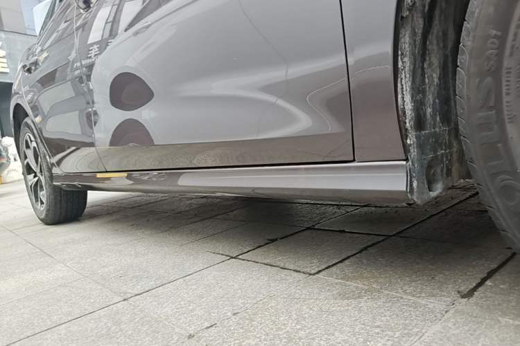 Used MG 5 2023 180 DVVT Manual Fashion Edition Right Side Sill