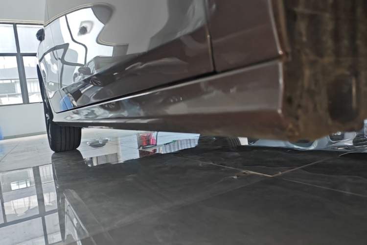 Used MG 5 2023 180 DVVT Manual Fashion Edition Right Side Sill