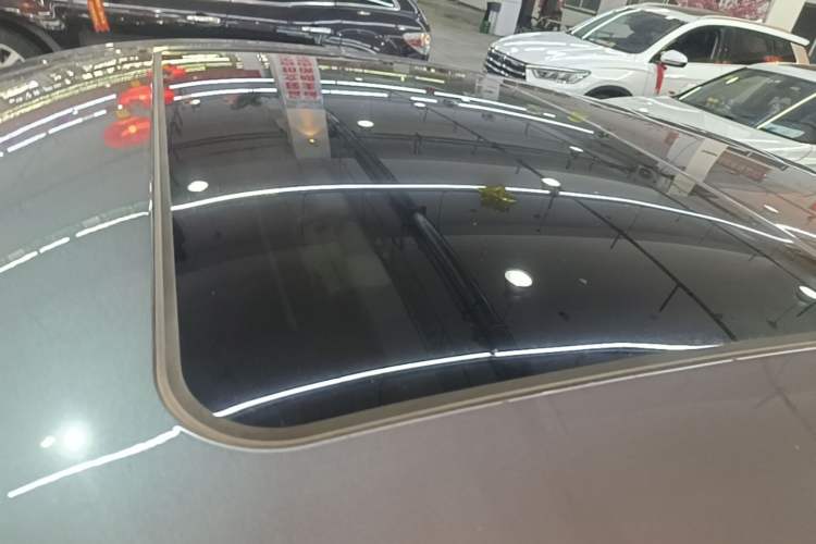Used MG 5 2023 180 DVVT CVT Luxury Edition Roof