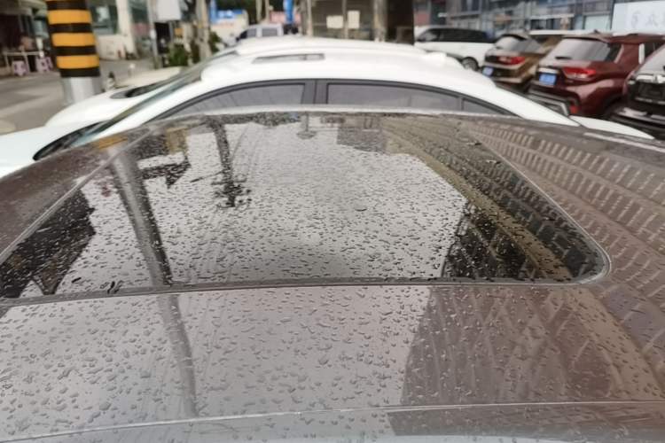 Used MG 5 2023 180 DVVT CVT Fashion Edition Roof