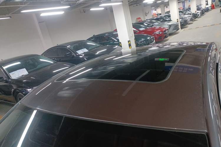 Used MG 5 2023 180 DVVT CVT Luxury Edition Roof