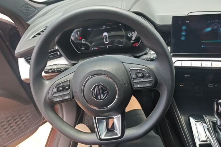 Used MG 5 2023 180 DVVT CVT Luxury Edition Steering Wheel