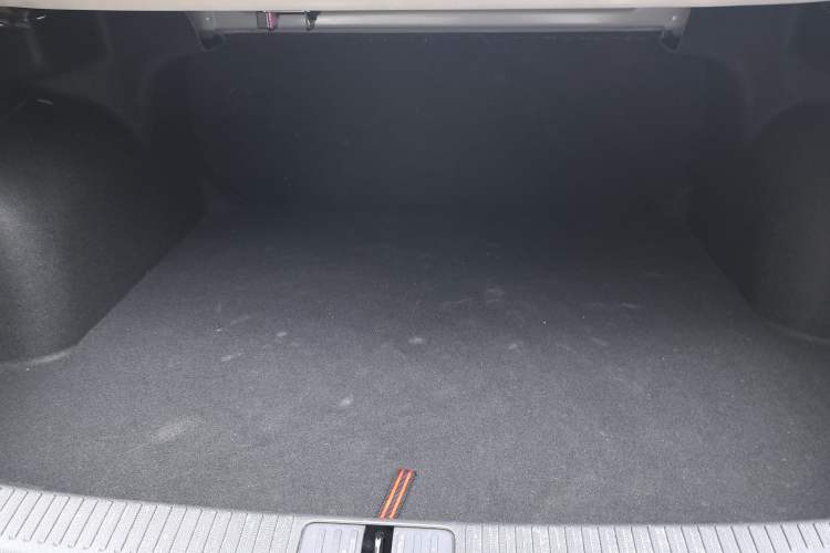 Used MG 5 2023 180 DVVT Manual Fashion Edition Trunk