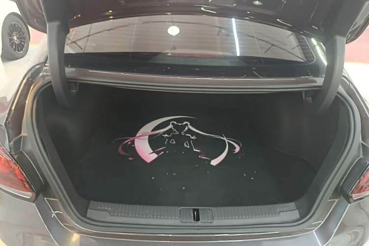 Used MG 5 2023 180 DVVT CVT Luxury Edition Trunk