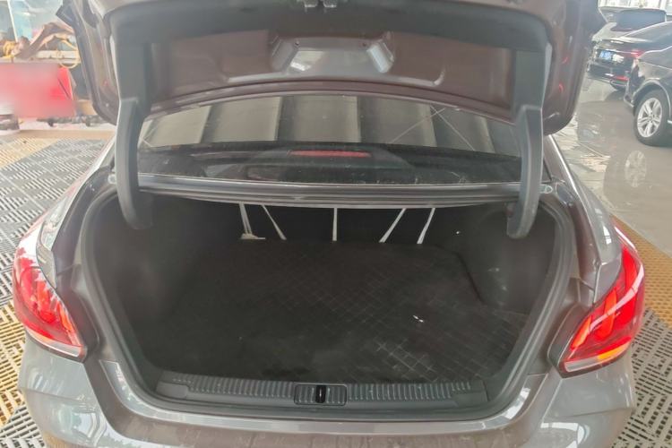 Used MG 5 2023 180 DVVT Manual Fashion Edition Trunk