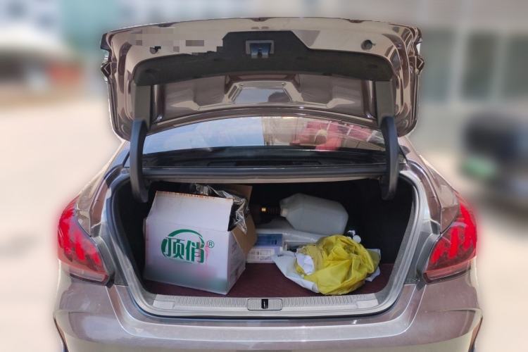 Used MG 5 2023 180 DVVT Manual Fashion Edition Trunk