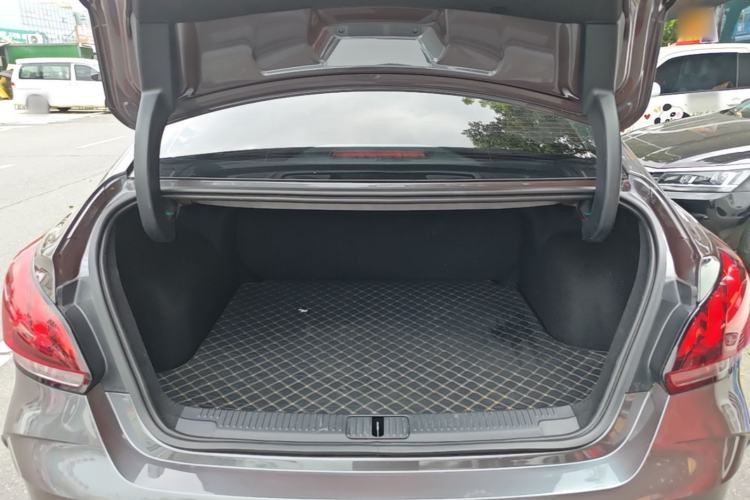 Used MG 5 2023 180 DVVT CVT Luxury Edition Trunk