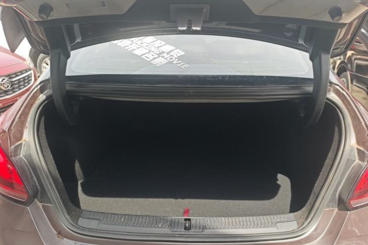 Used MG 5 2023 180 DVVT CVT Fashion Edition Trunk