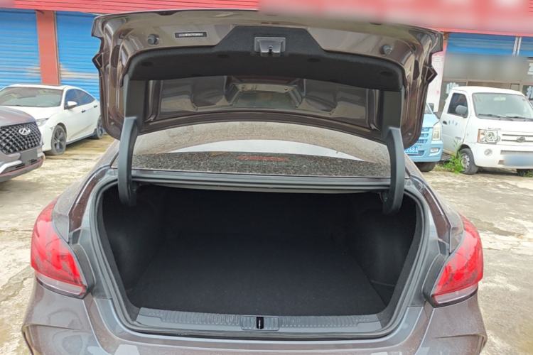 Used MG 5 2023 180 DVVT CVT Fashion Edition Trunk