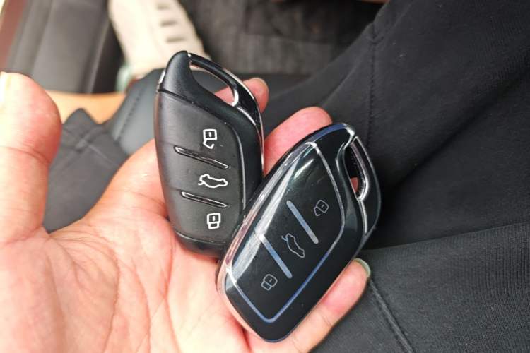 Used MG 5 2023 180 DVVT CVT Luxury Edition Vehicle Key