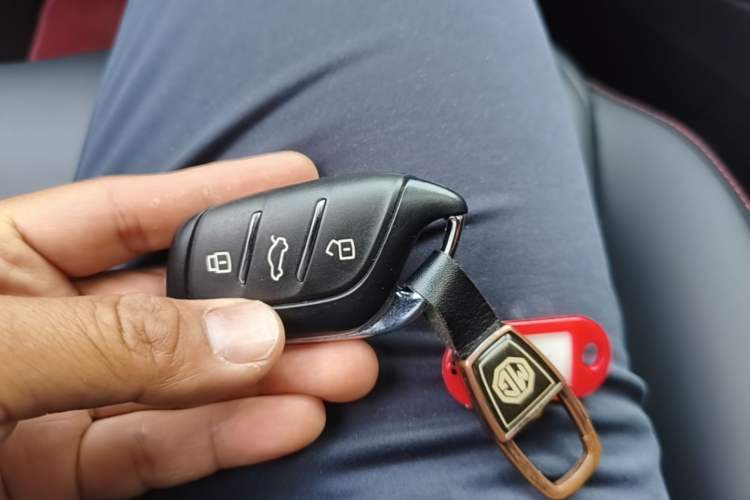 Used MG 5 2023 180 DVVT CVT Luxury Edition Vehicle Key