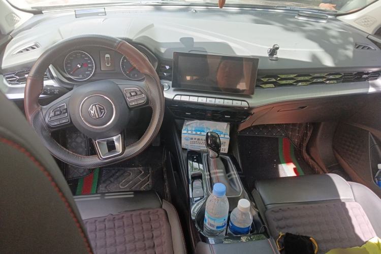 Used MG 5 2023 180 DVVT CVT Fashion Edition Center Console
