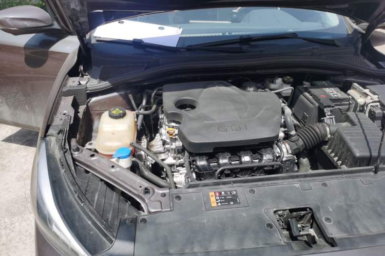Used MG 5 2023 180 DVVT CVT Luxury Edition Engine Bay Right
