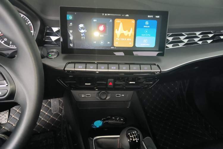 Used MG 5 2023 Facelift Model 180DVVT Manual Fashion Edition Audio And AC Panel
