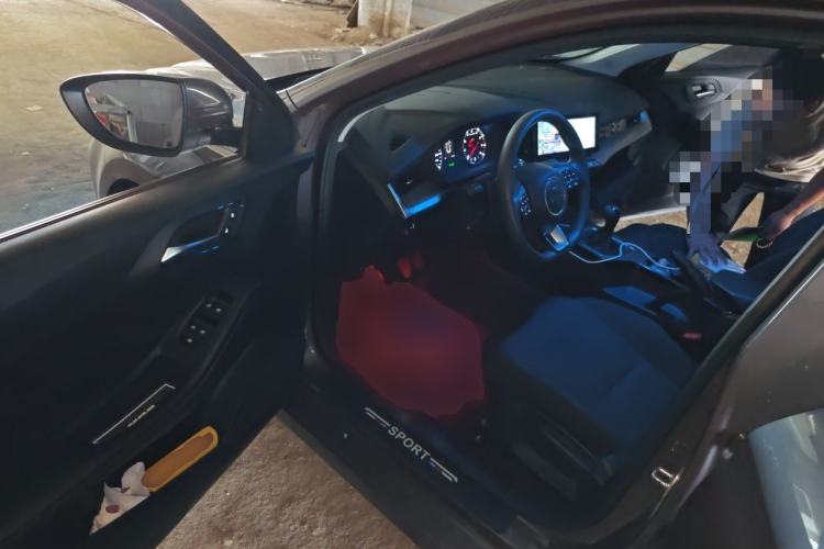 Used MG 5 2023 180 DVVT Manual Fashion Edition Driver Seat