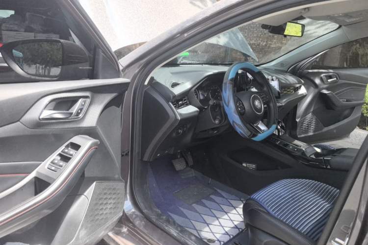 Used MG 5 2023 180 DVVT CVT Luxury Edition Driver Seat