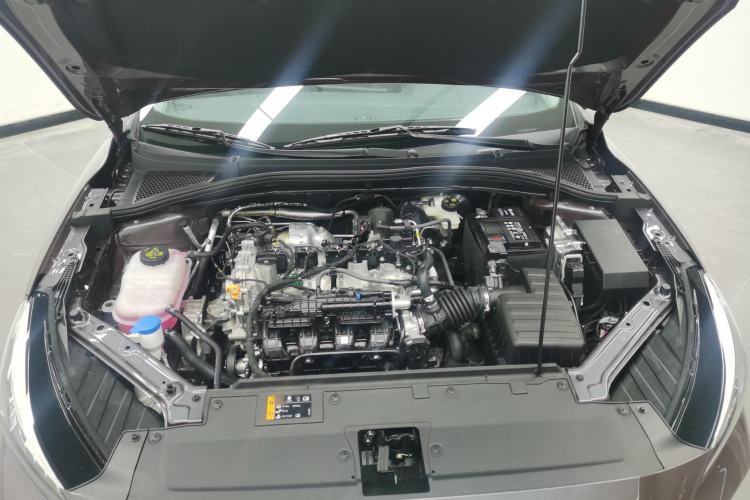 Used MG 5 2023 180 DVVT CVT Fashion Edition Engine Bay