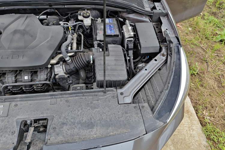 Used MG 5 2023 180 DVVT CVT Luxury Edition Engine Bay Left