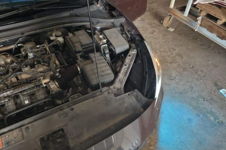 Used MG 5 2023 180 DVVT Manual Fashion Edition Engine Bay Left