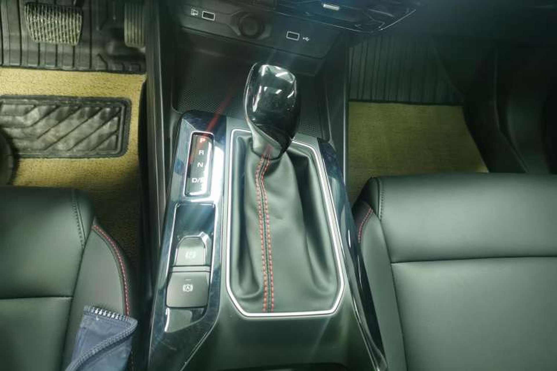 Used MG 5 2023 180 DVVT CVT Fashion Edition Gear Lever