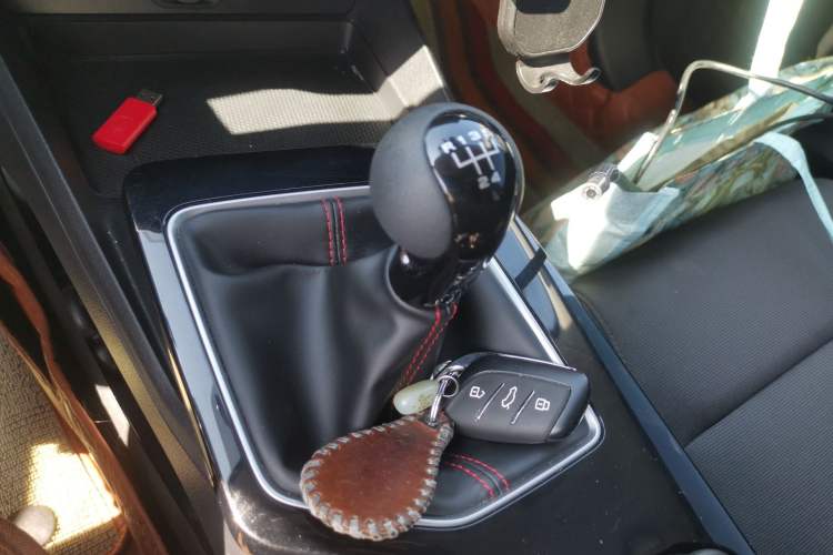 Used MG 5 2023 180 DVVT Manual Fashion Edition Gear Lever