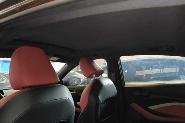 Used MG 5 2023 180 DVVT CVT Luxury Edition Headliner