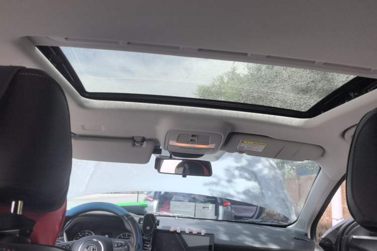 Used MG 5 2023 180 DVVT CVT Luxury Edition Headliner