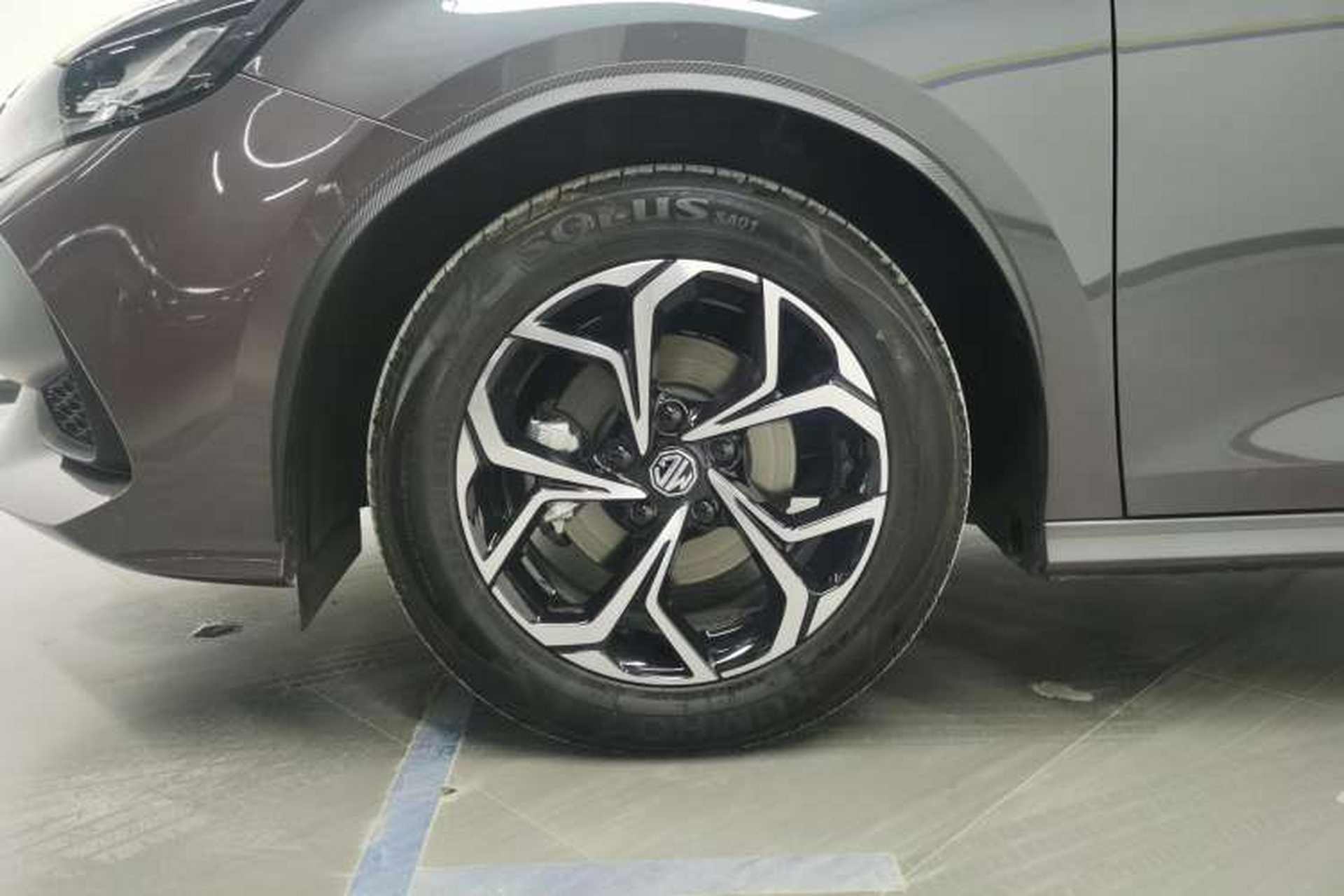 Used MG 5 2023 180 DVVT CVT Fashion Edition Left Front Wheel Hub