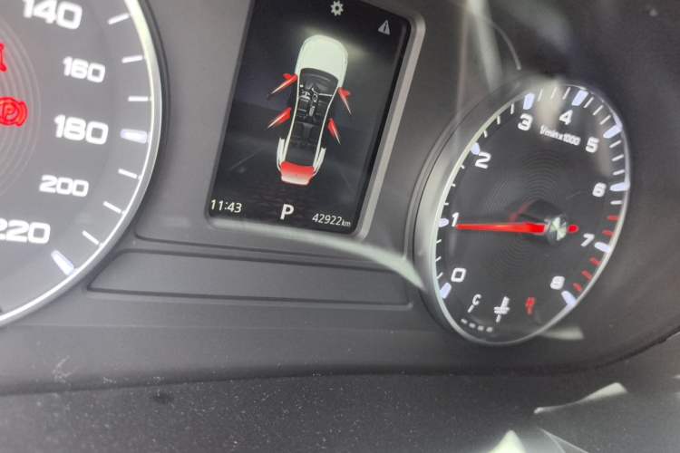 Used MG 5 2023 180 DVVT CVT Luxury Edition Odometer Close Up