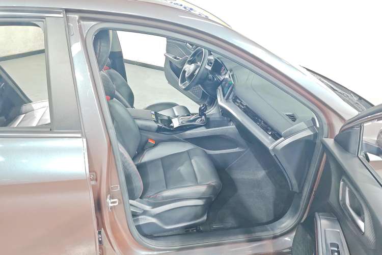Used MG 5 2023 180 DVVT CVT Fashion Edition Right Front Seat