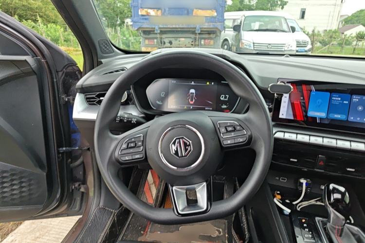 Used MG 5 2023 180 DVVT CVT Luxury Edition Steering Wheel